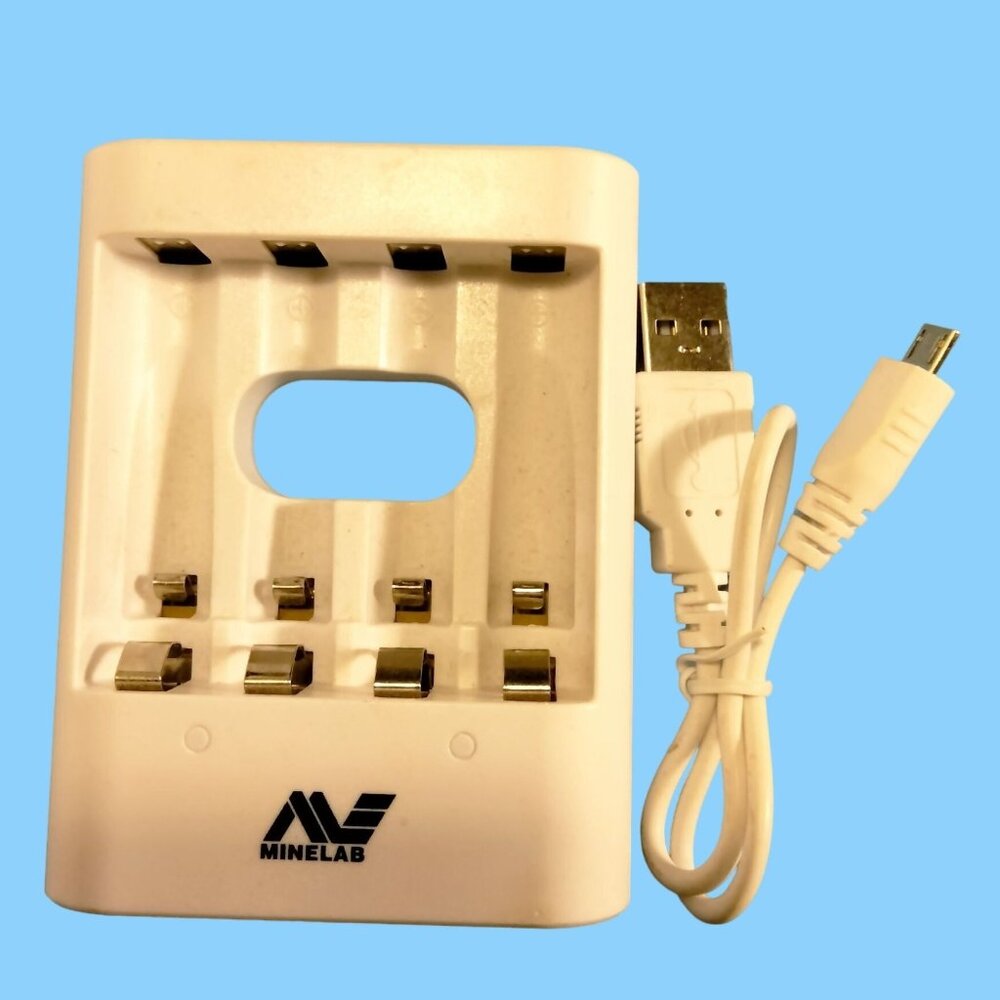 Minelab Battery Charger Station NiMH 4 AA Batteries Rechargeable